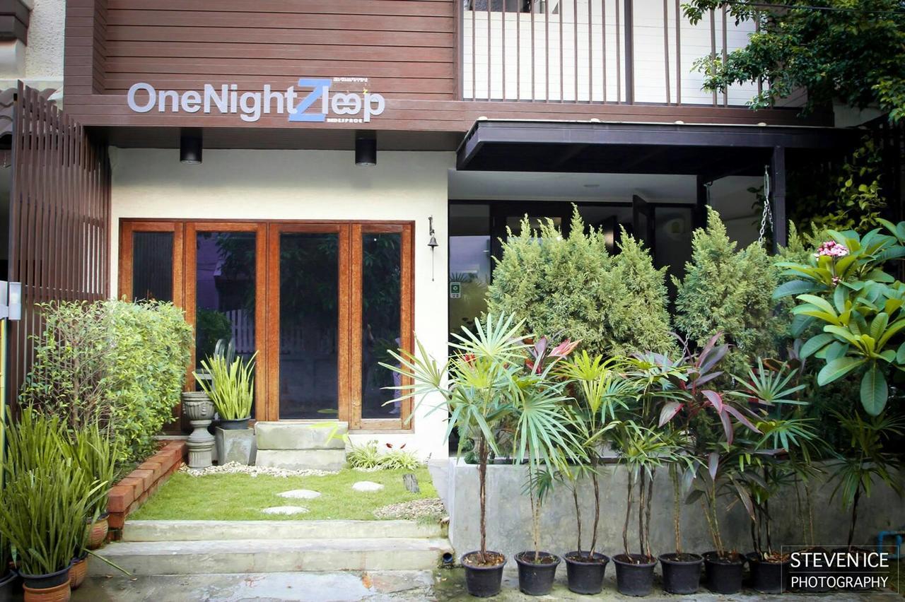 One Night Zleep At Nimman Hostel Chiang Mai Luaran gambar